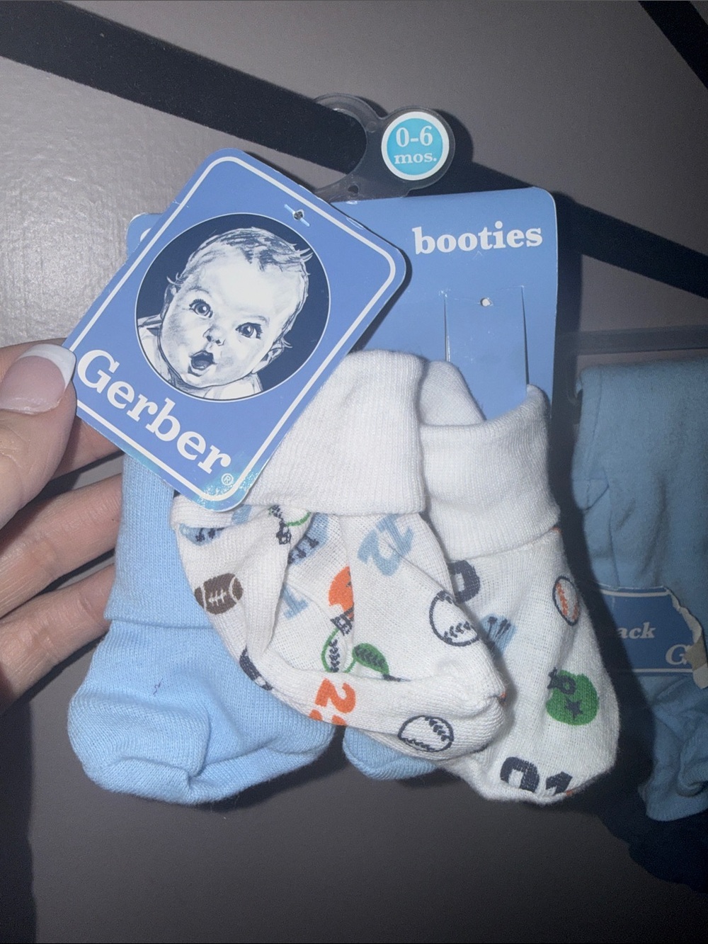 NWT BUNDLE: Three Piece Preemie Set - 2pk 0-6 Booties - 2pk NB Pants - Boys - Picture 9 of 11